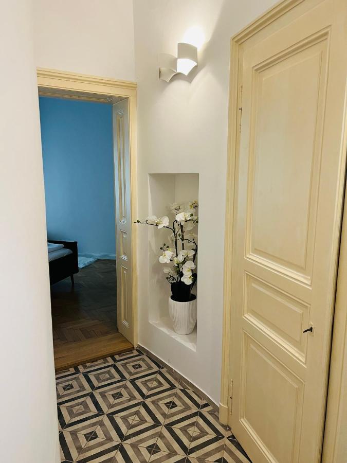 Beautiful Condo At The Old Town ブラチスラヴァ エクステリア 写真