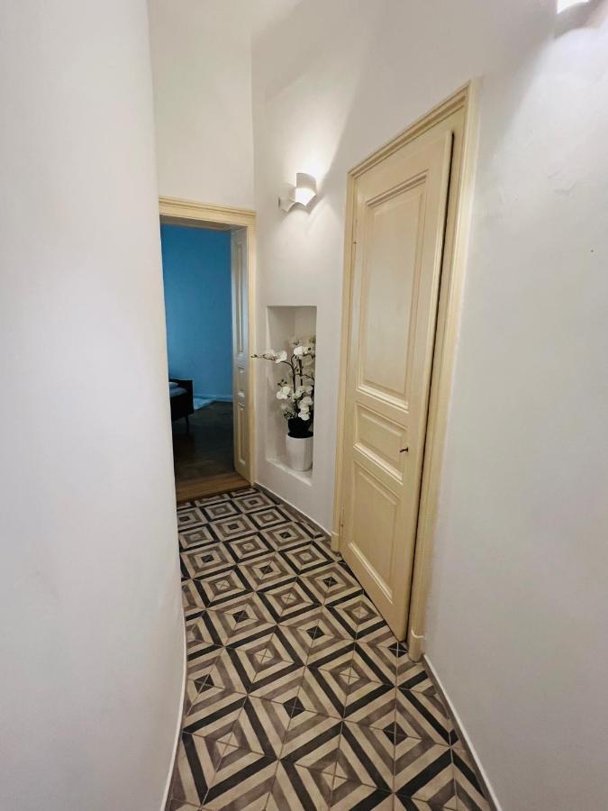 Beautiful Condo At The Old Town ブラチスラヴァ エクステリア 写真