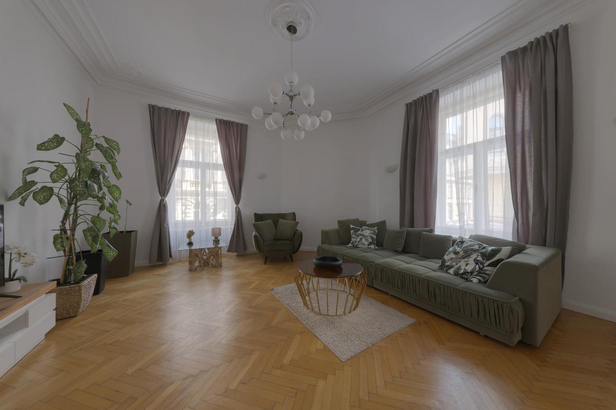 Beautiful Condo At The Old Town ブラチスラヴァ エクステリア 写真