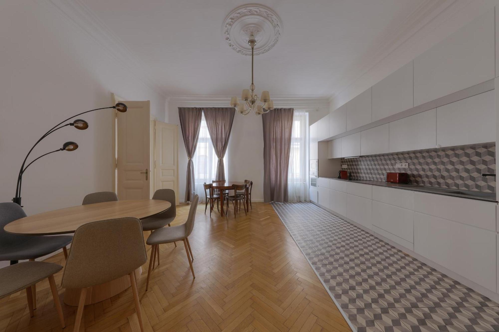 Beautiful Condo At The Old Town ブラチスラヴァ エクステリア 写真