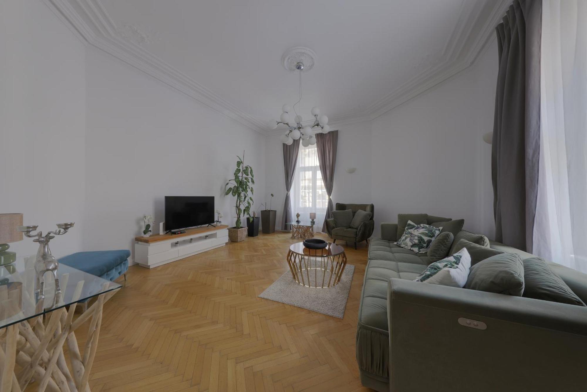 Beautiful Condo At The Old Town ブラチスラヴァ エクステリア 写真