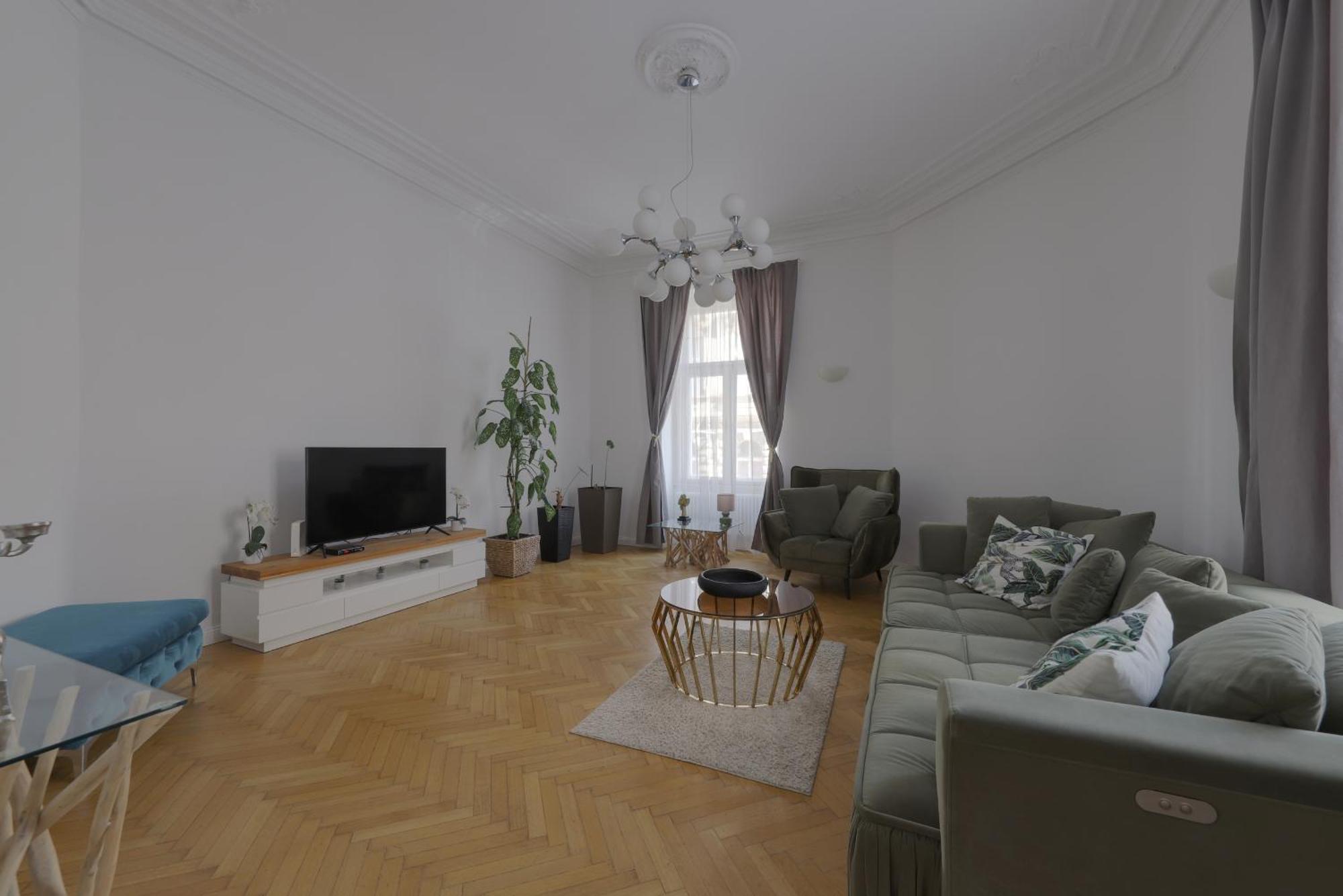 Beautiful Condo At The Old Town ブラチスラヴァ エクステリア 写真